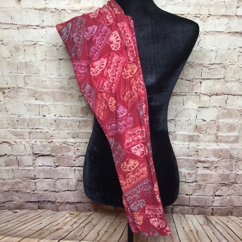 NWT LuLaRoe One Size OS Leggings Pie Pattern